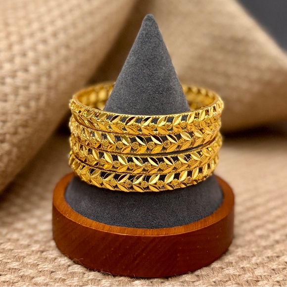 4pcs Bangles, Gold Bangles, 24k Gold Plated Bangles, Indian Bridal Bangles, Gift - Picture 5 of 7